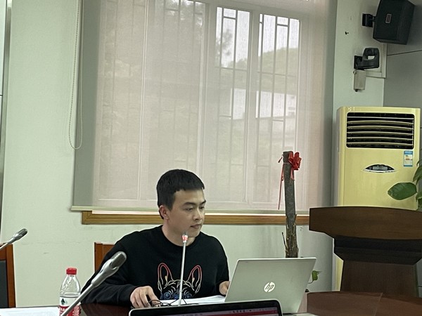 谈球吧体育app下载