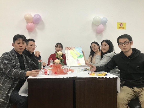 谈球吧体育app下载