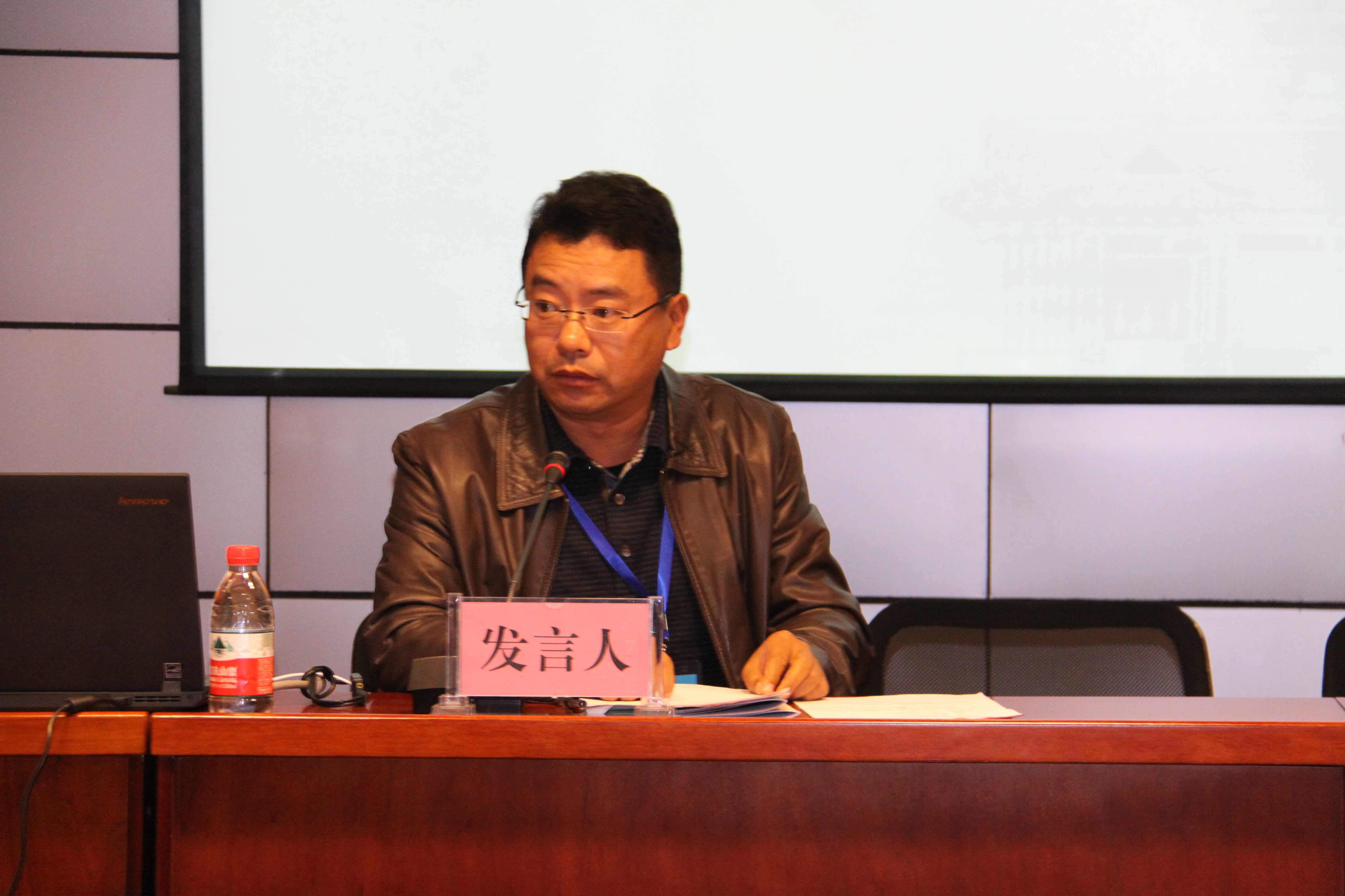谈球吧体育app下载