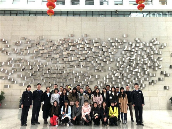 谈球吧体育app下载