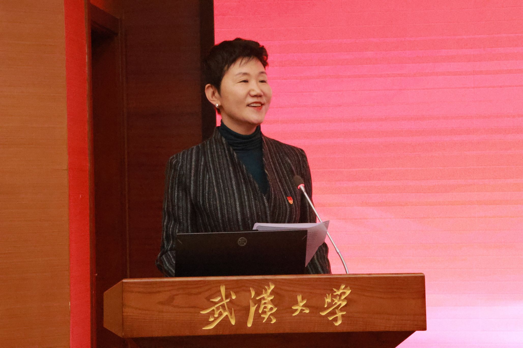 谈球吧体育app下载