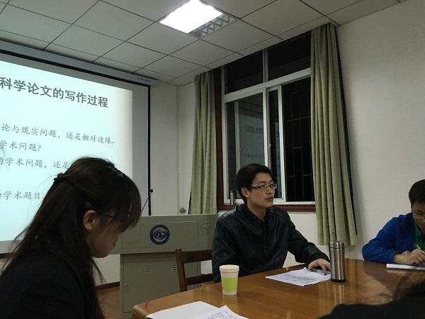 谈球吧体育app下载