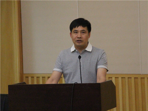 谈球吧体育app下载