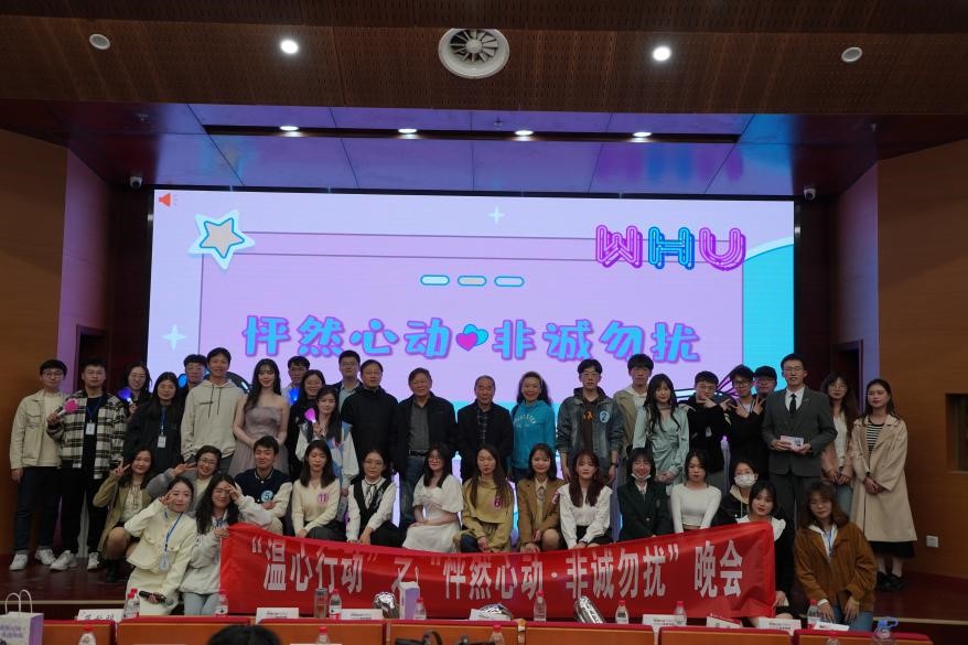 谈球吧体育app下载