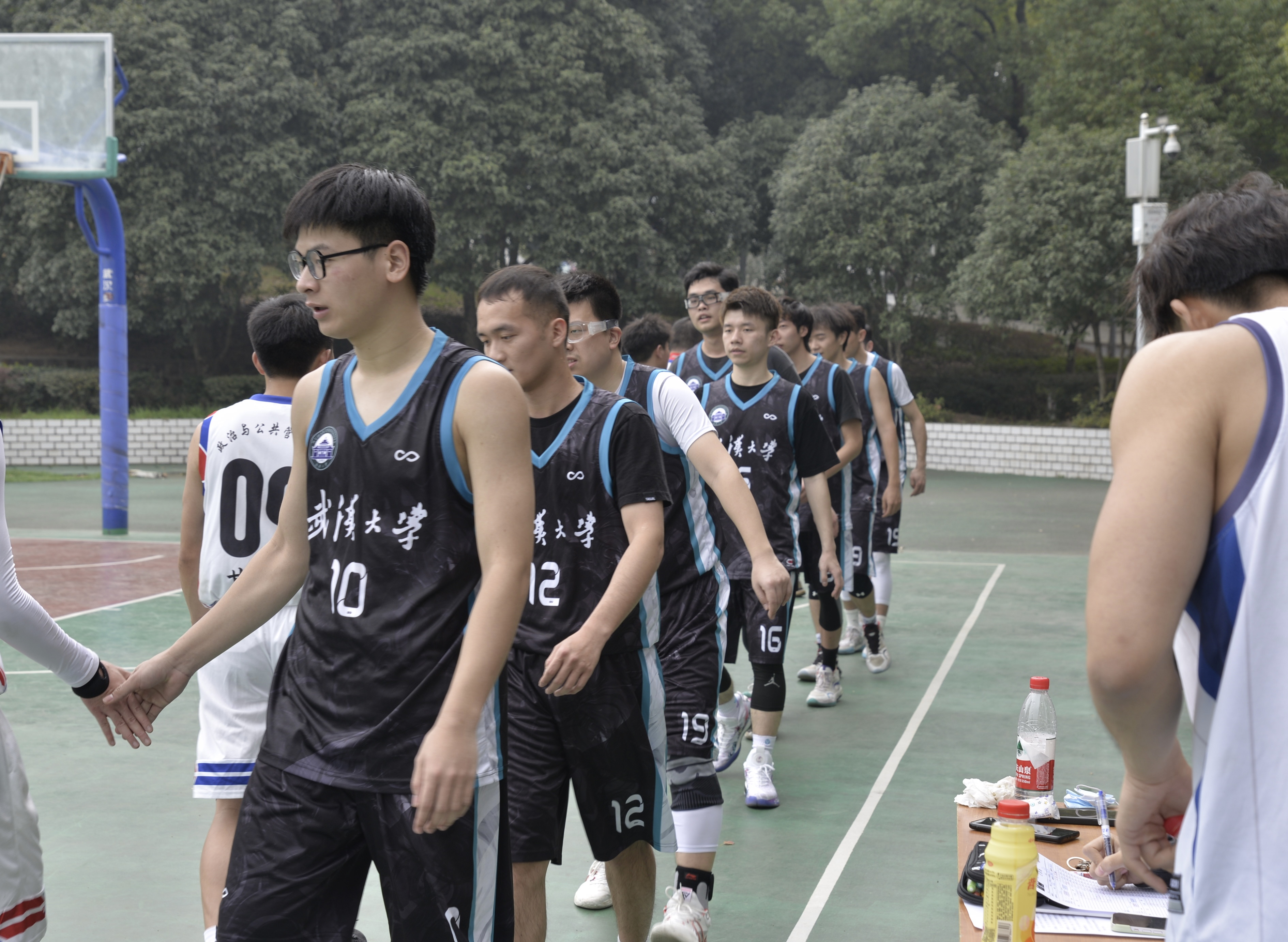 谈球吧体育app下载