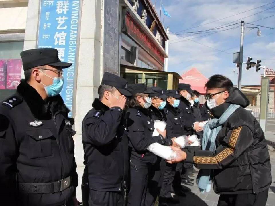谈球吧体育app下载