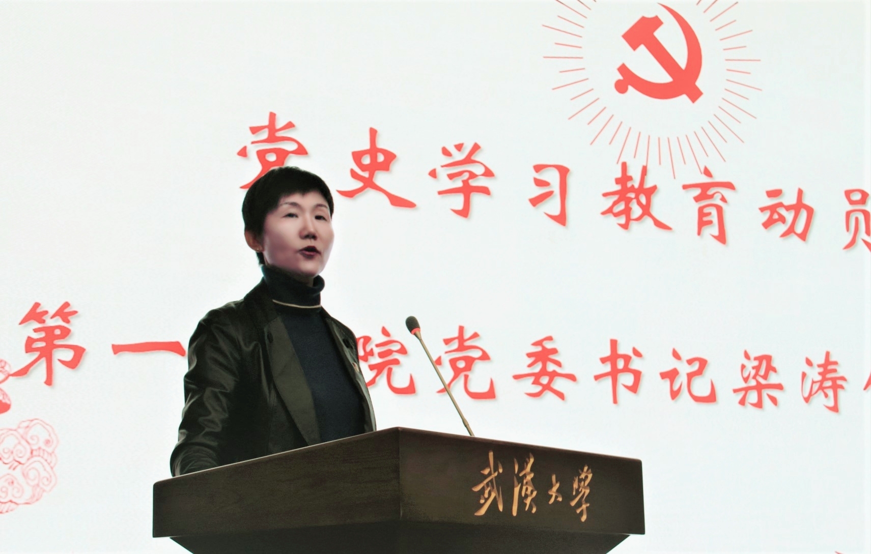谈球吧体育app下载