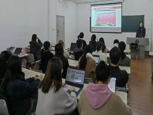谈球吧体育app下载