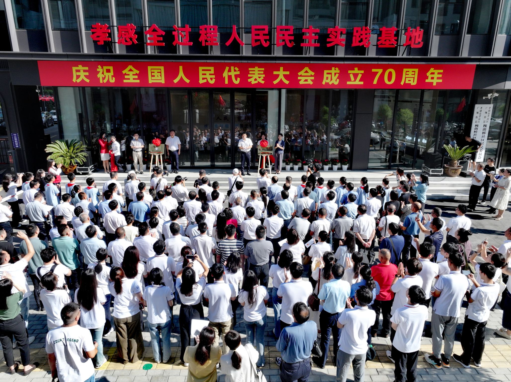 谈球吧体育app下载