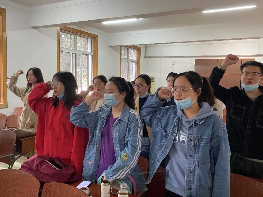 谈球吧体育app下载