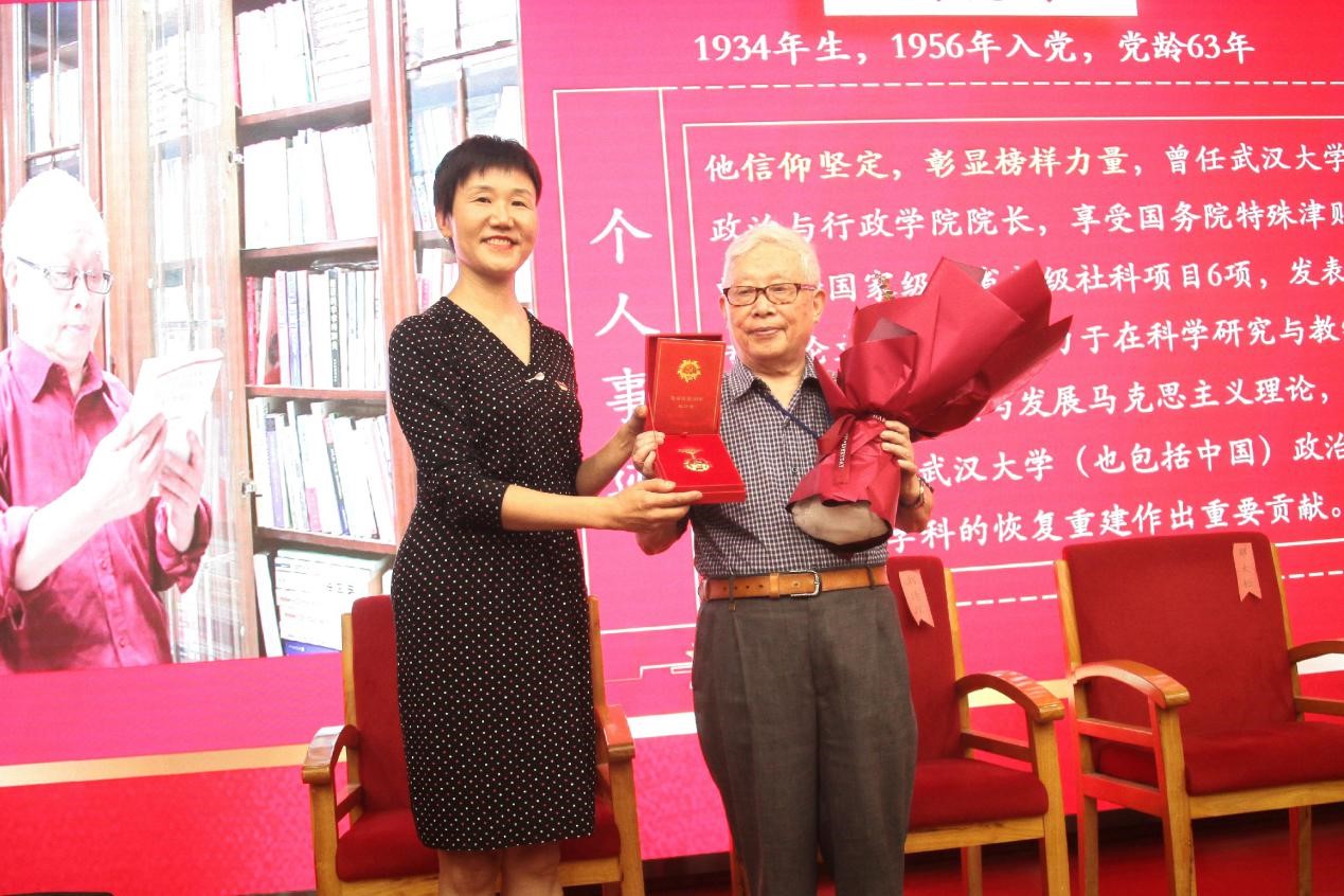 谈球吧体育app下载