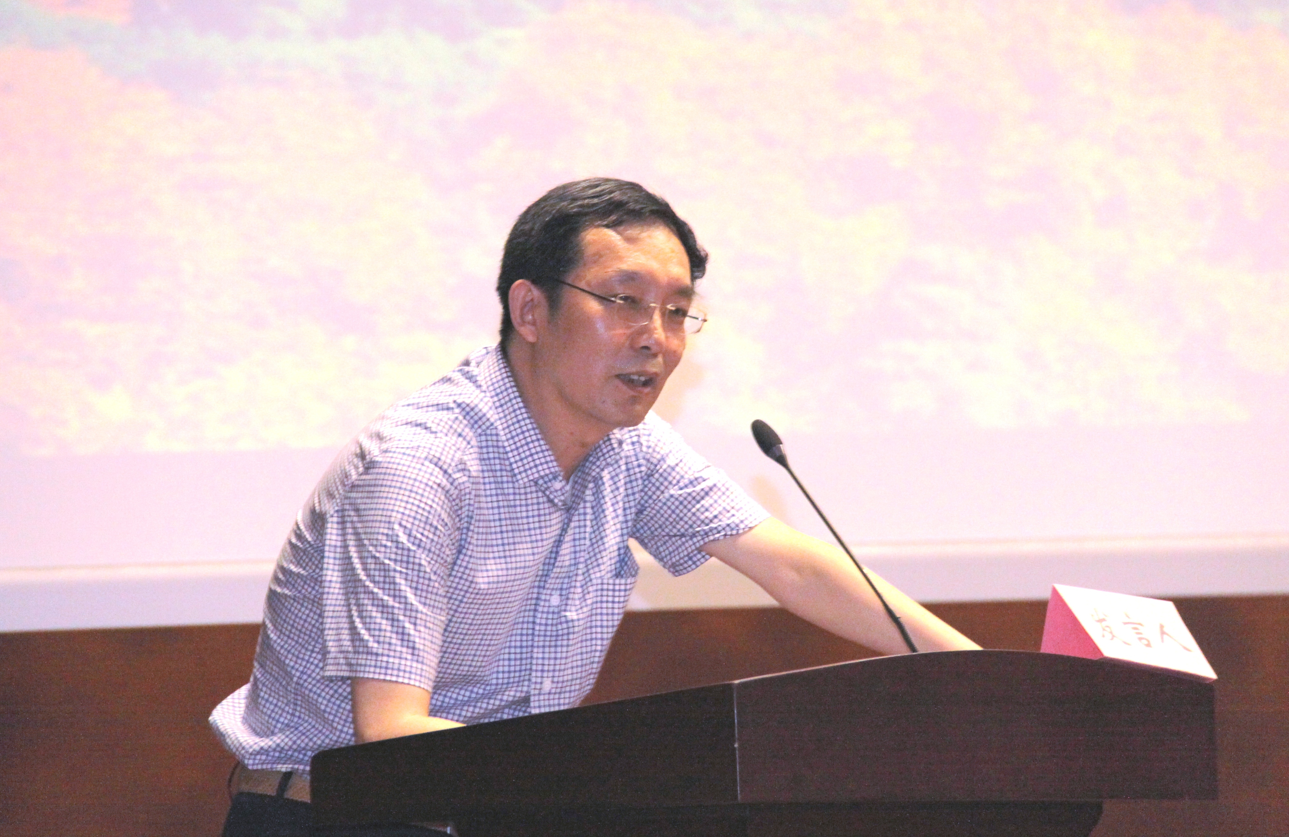 谈球吧体育app下载
