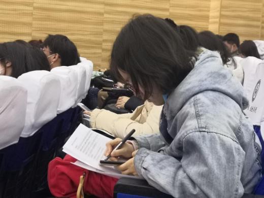 谈球吧体育app下载