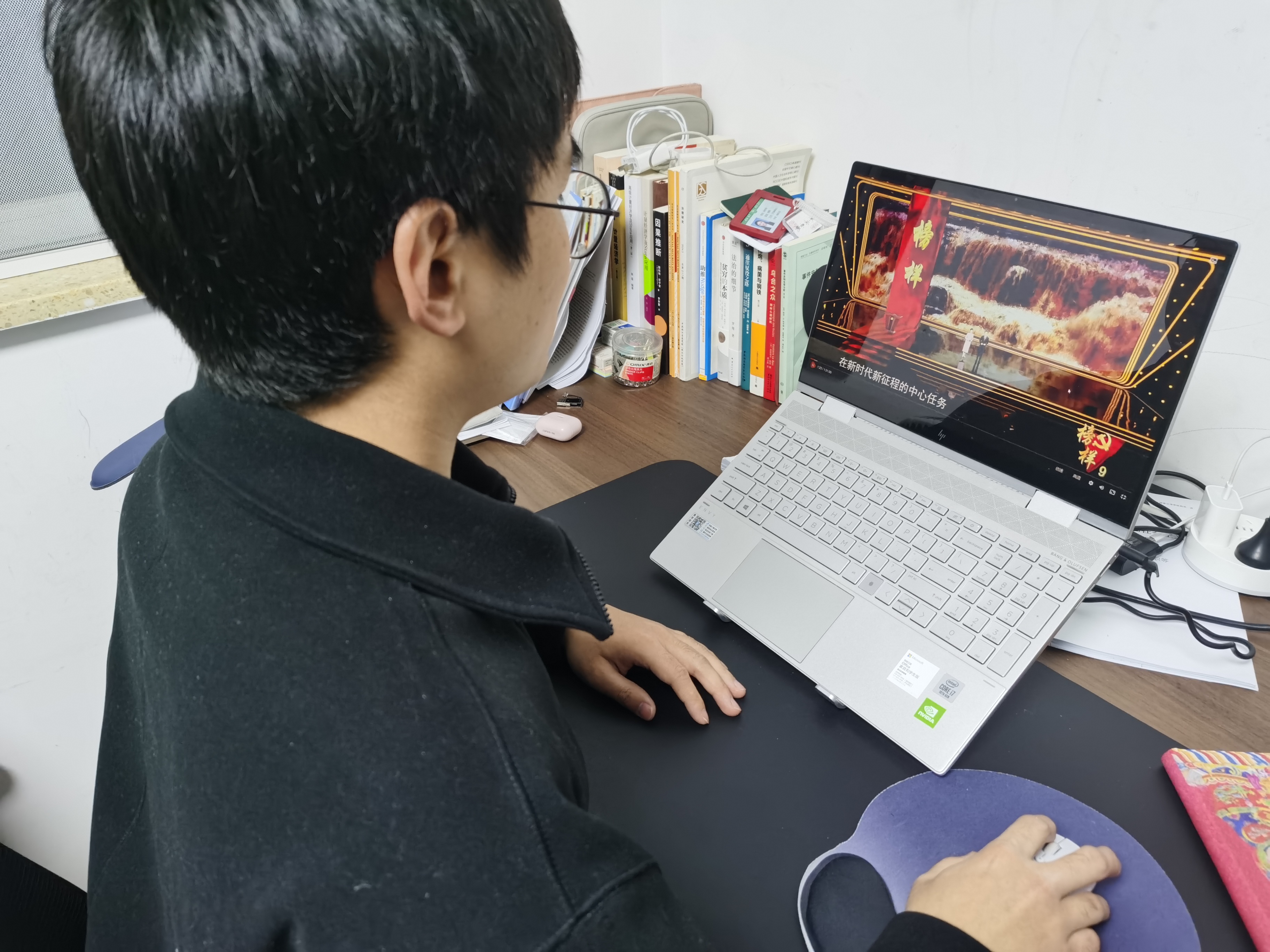 谈球吧体育app下载