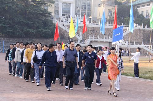 谈球吧体育app下载