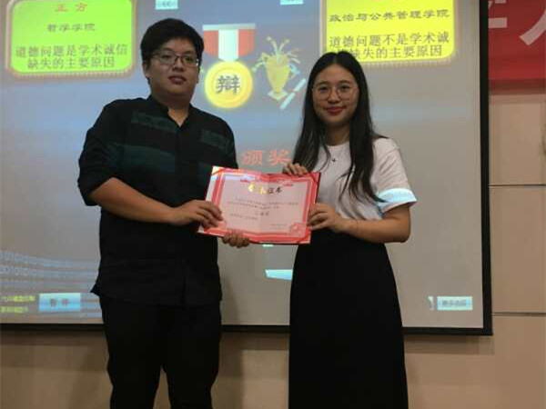 谈球吧体育app下载