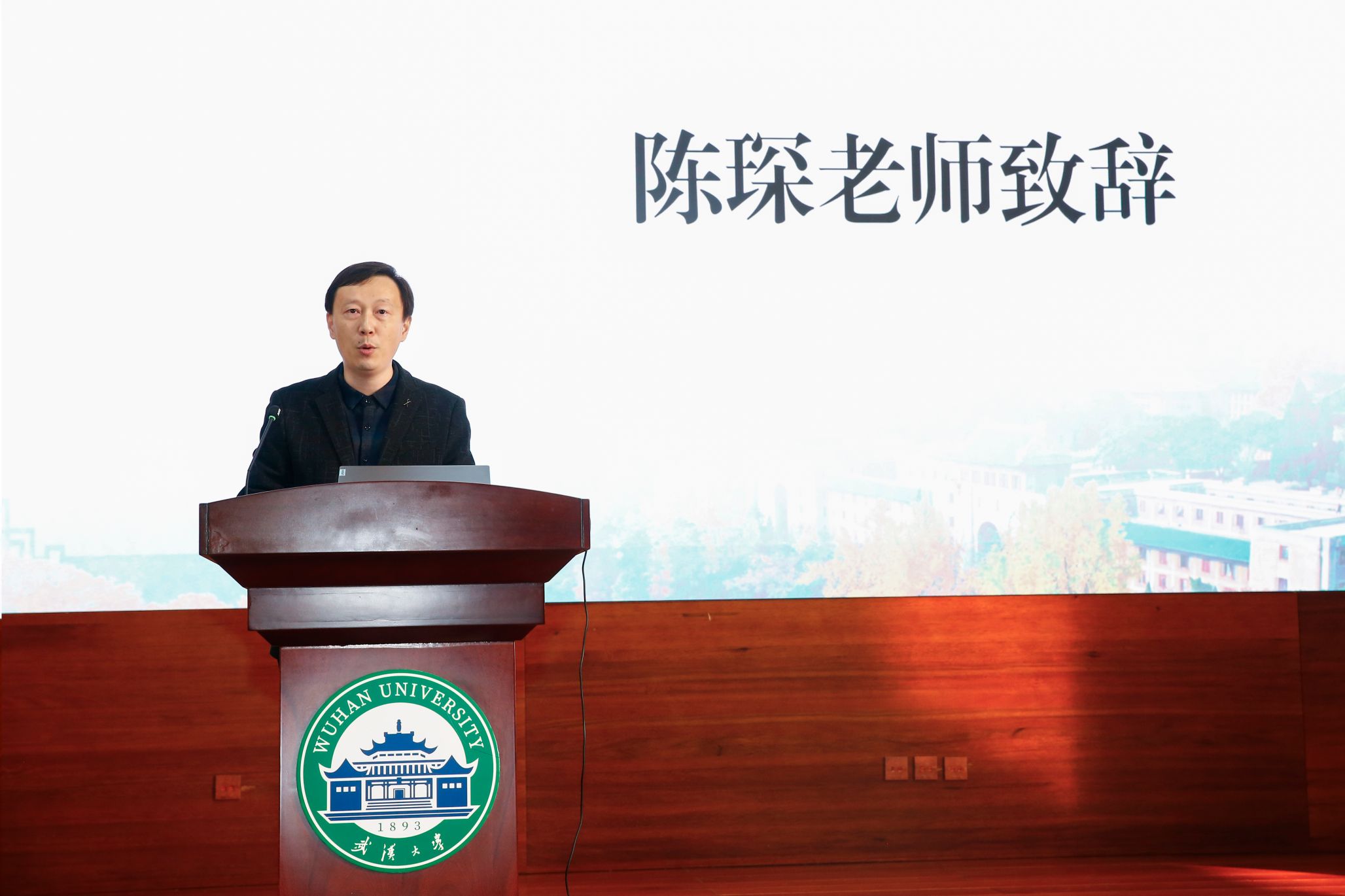 谈球吧体育app下载