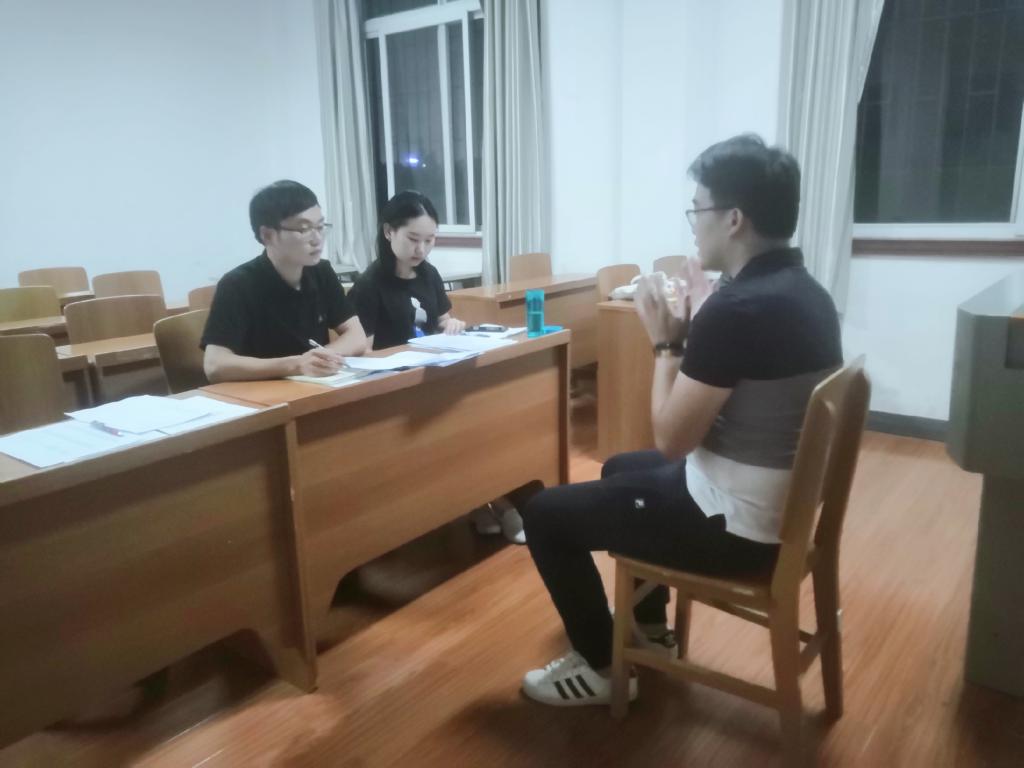 谈球吧体育app下载