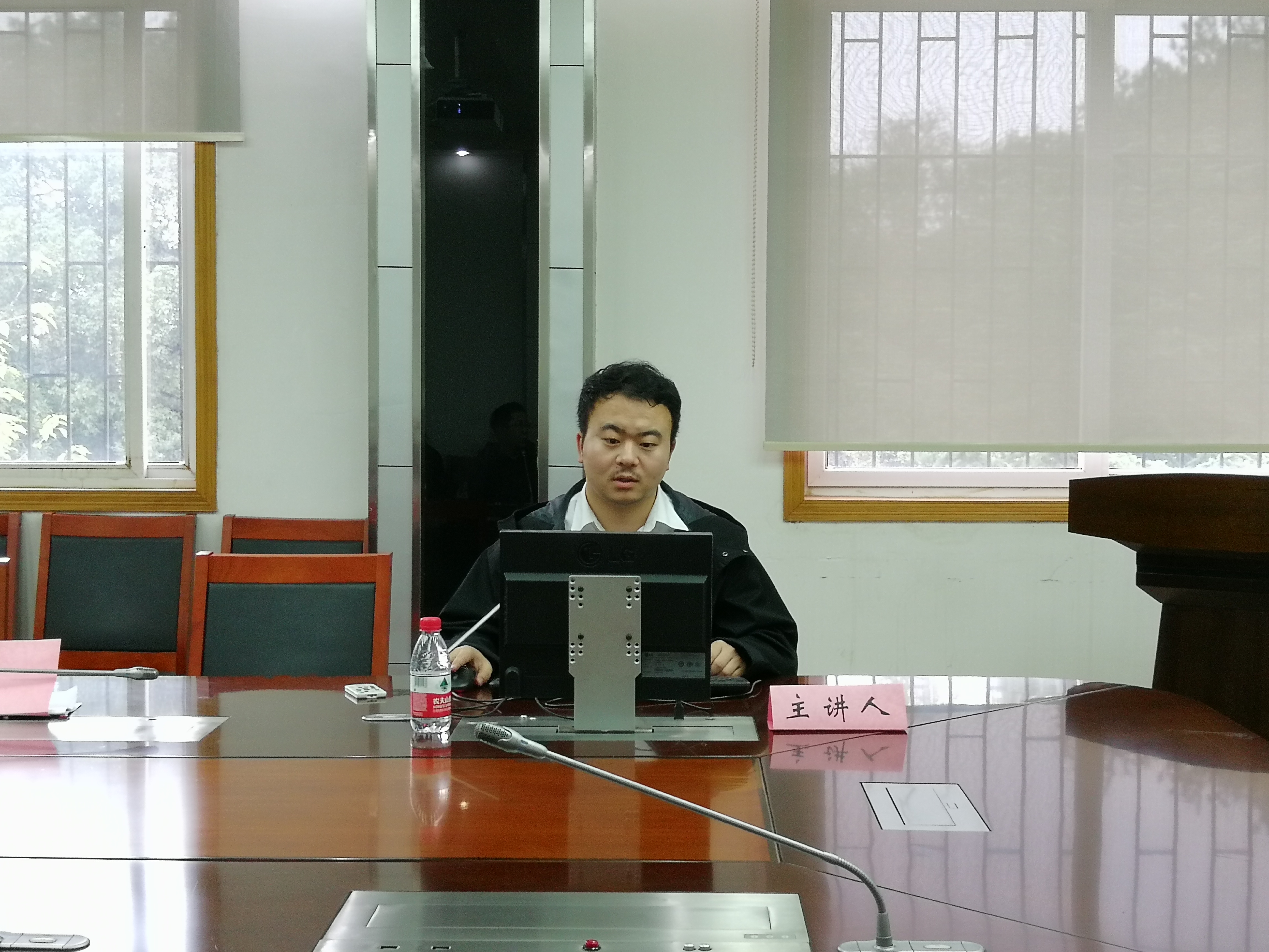 谈球吧体育app下载