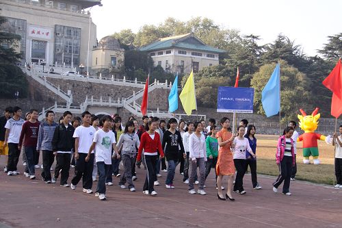 谈球吧体育app下载