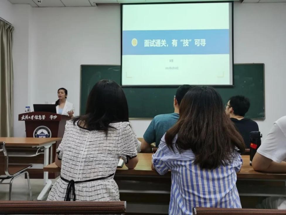 谈球吧体育app下载