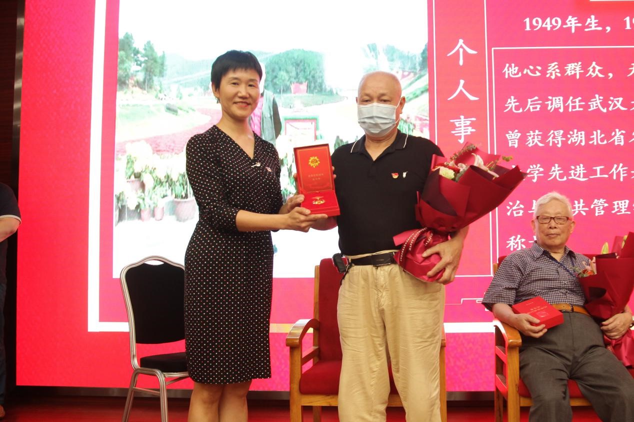 谈球吧体育app下载
