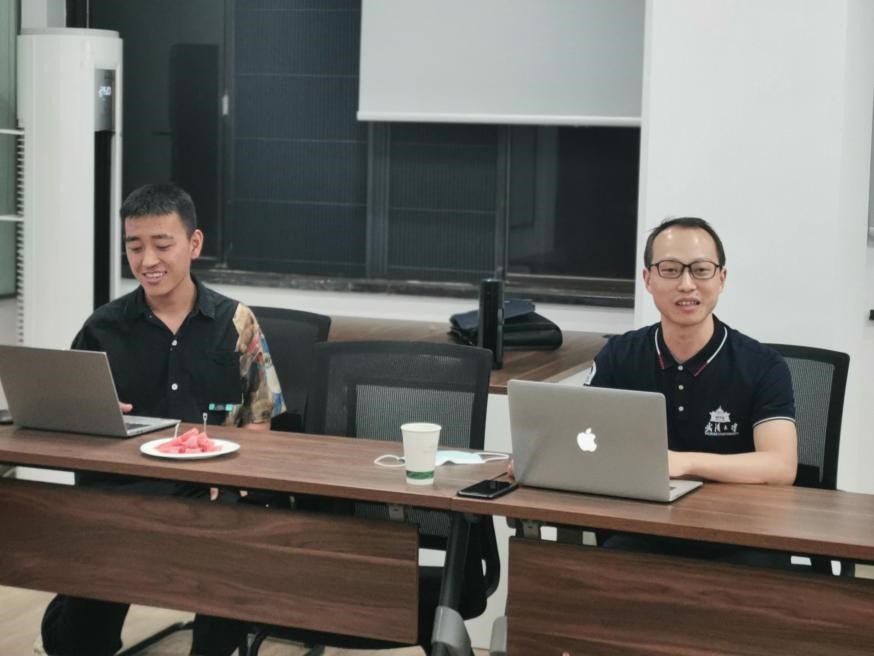 谈球吧体育app下载