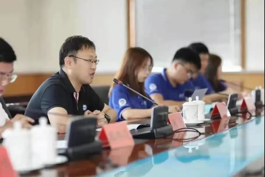 谈球吧体育app下载