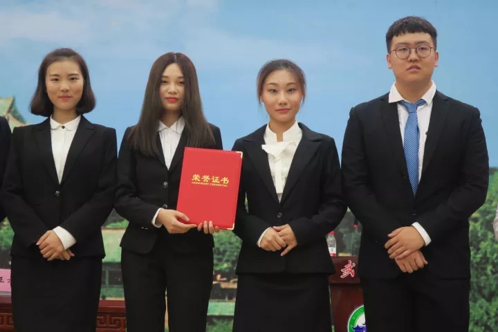 谈球吧体育app下载