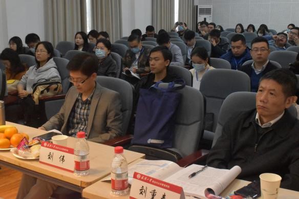 谈球吧体育app下载