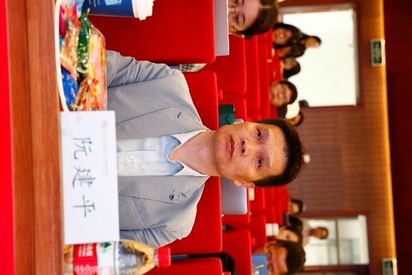 谈球吧体育app下载