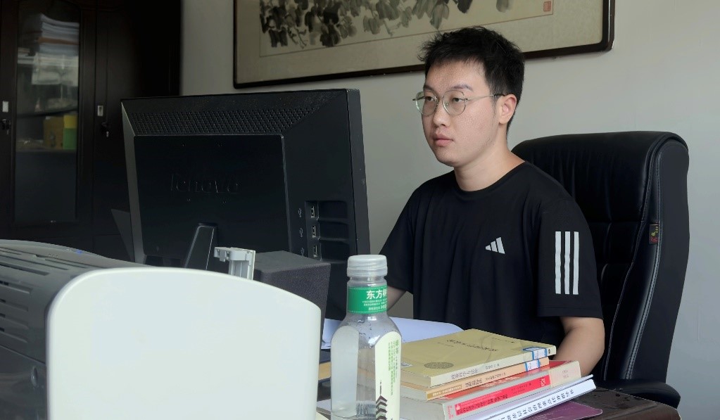 谈球吧体育app下载