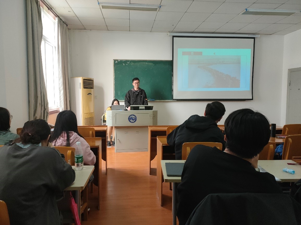 谈球吧体育app下载