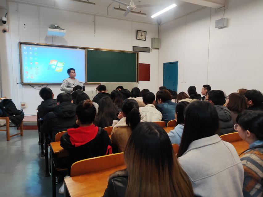 谈球吧体育app下载