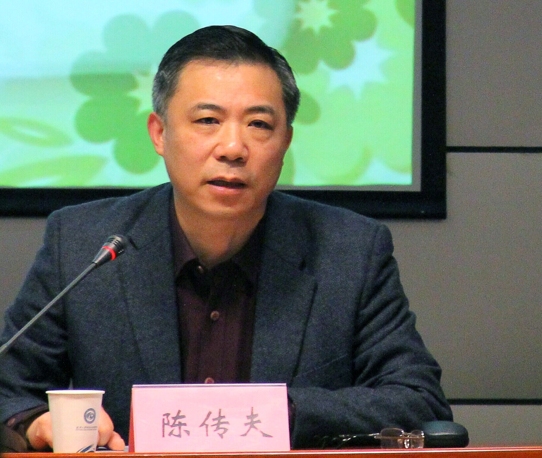 谈球吧体育app下载