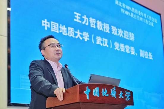 谈球吧体育app下载