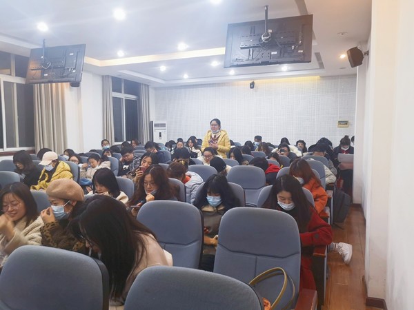谈球吧体育app下载