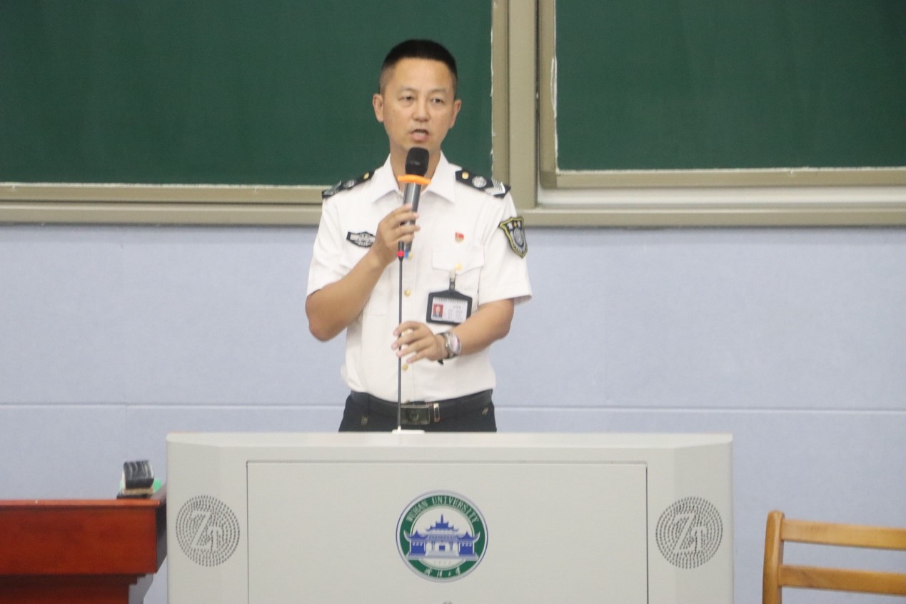 谈球吧体育app下载